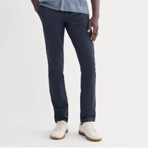 Everlane Uniform Men's slim navy performance chino pants 31 X 30.